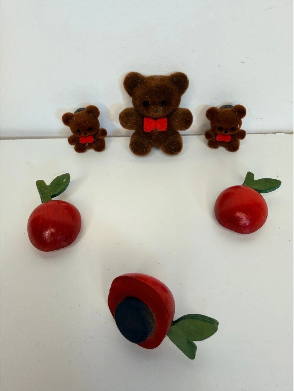 Vintage teddy bear and wood apple magnet set